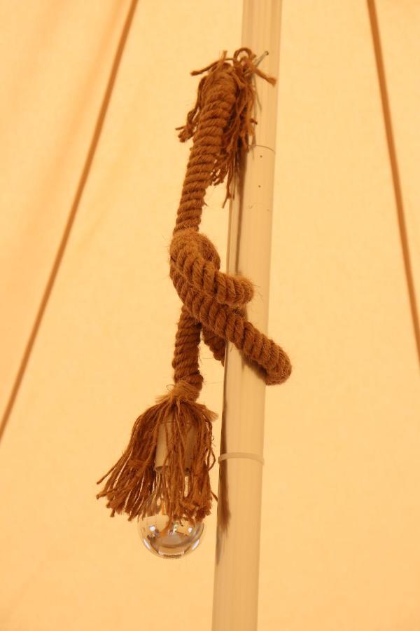 Flore'S Garden Glamping Μπραν Εξωτερικό φωτογραφία