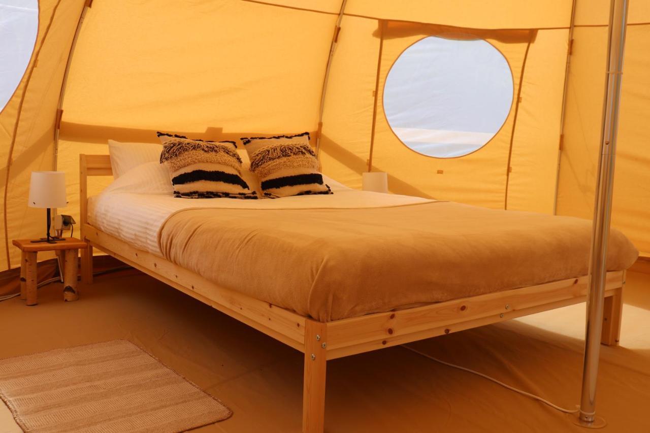 Flore'S Garden Glamping Μπραν Εξωτερικό φωτογραφία