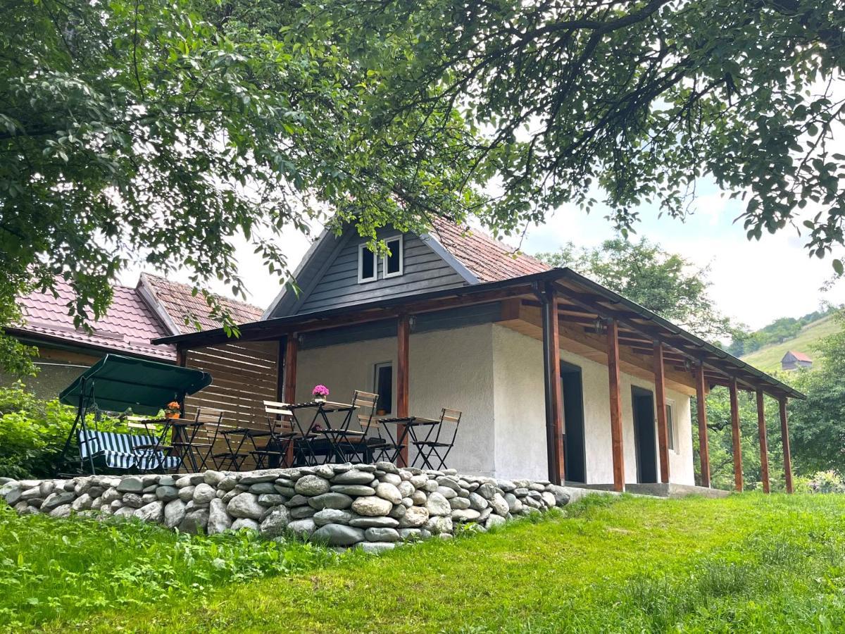 Flore'S Garden Glamping Μπραν Εξωτερικό φωτογραφία