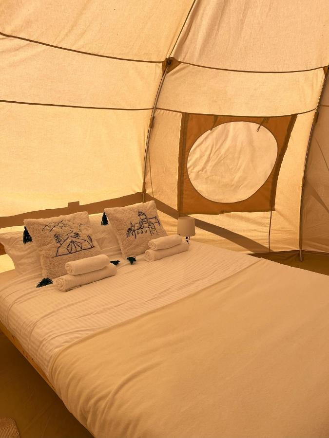 Flore'S Garden Glamping Μπραν Εξωτερικό φωτογραφία